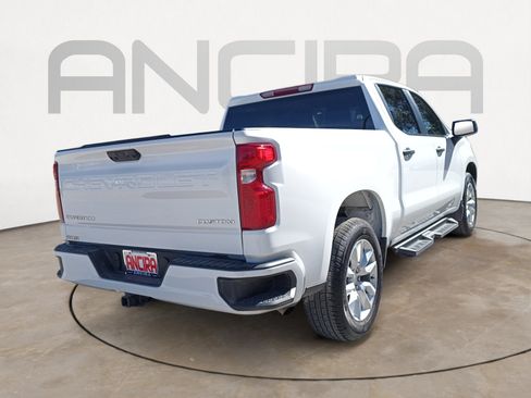 Used 2025 Chevrolet Silverado 1500 Custom image 10
