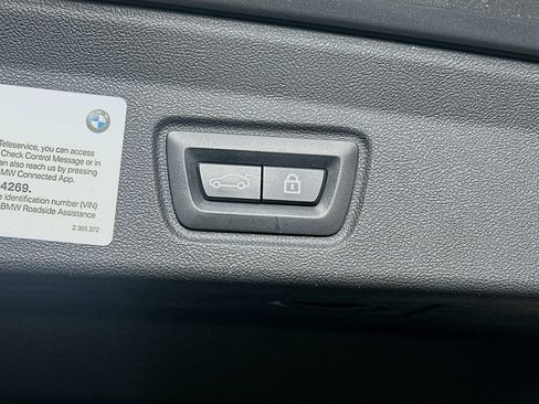 Used 2023 BMW i4 eDrive35 w/ Premium Package image 30