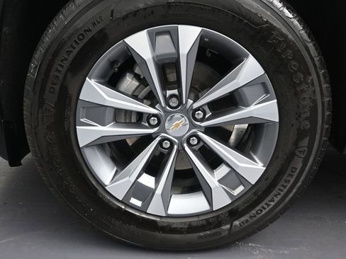 Used 2025 Chevrolet Equinox LT w/ Safety and Technology Package FWD image 15