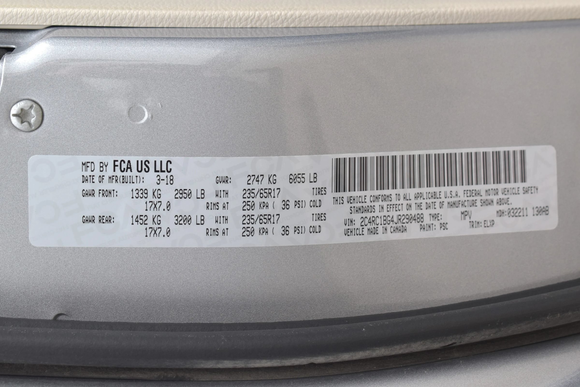 Used 2018 Chrysler Pacifica Touring-L FWD image 35