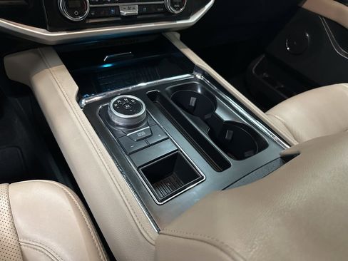 Used 2023 Ford Expedition Max XLT image 44