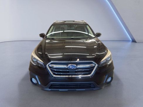 Used 2018 Subaru Outback 2.5i Touring AWD/4WD image 2