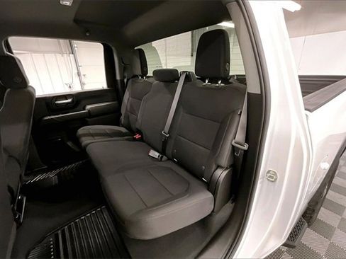 Used 2023 Chevrolet Silverado 2500 Custom image 21