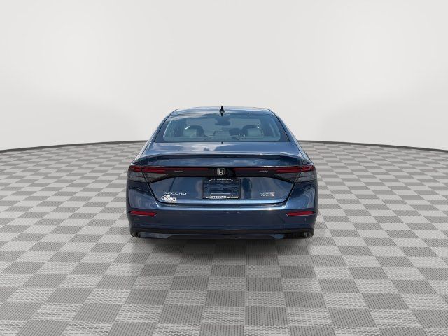 Used 2024 Honda Accord Touring image 9