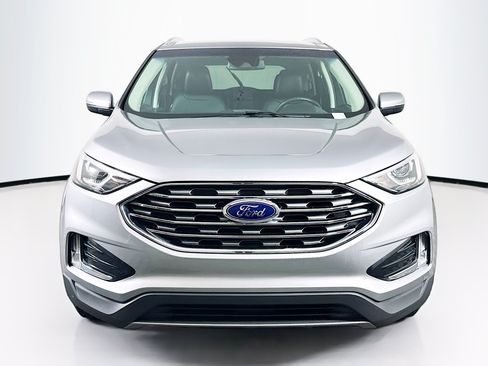 Used 2020 Ford Edge SEL w/ Convenience Package FWD image 2