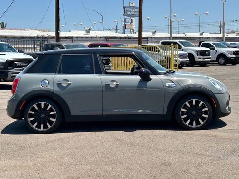 Used 2016 MINI Cooper S FWD image 2