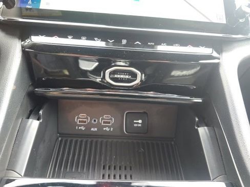 New 2026 Jeep Grand Cherokee L 4WD image 23