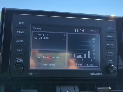 Used 2021 Toyota RAV4 LE AWD/4WD image 18