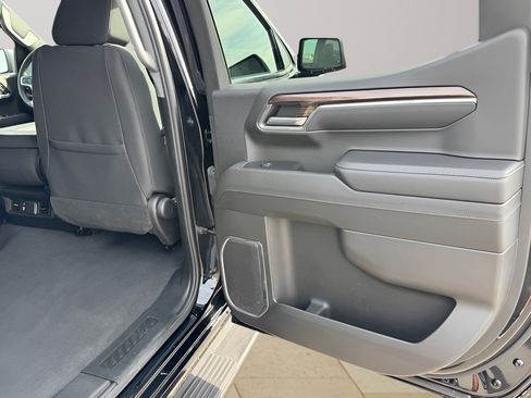 Used 2024 Chevrolet Silverado 1500 LT AWD/4WD image 28