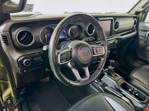 Used 2022 Jeep Wrangler Unlimited Sahara w/ Cold Weather Group image 10