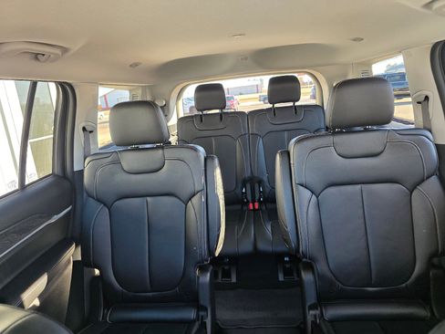 Used 2022 Jeep Grand Cherokee L Limited image 19