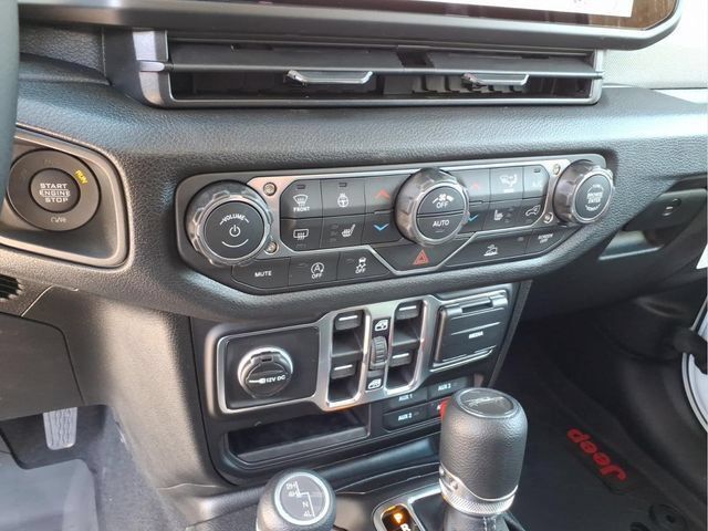 New 2026 Jeep Gladiator Sport AWD/4WD image 21
