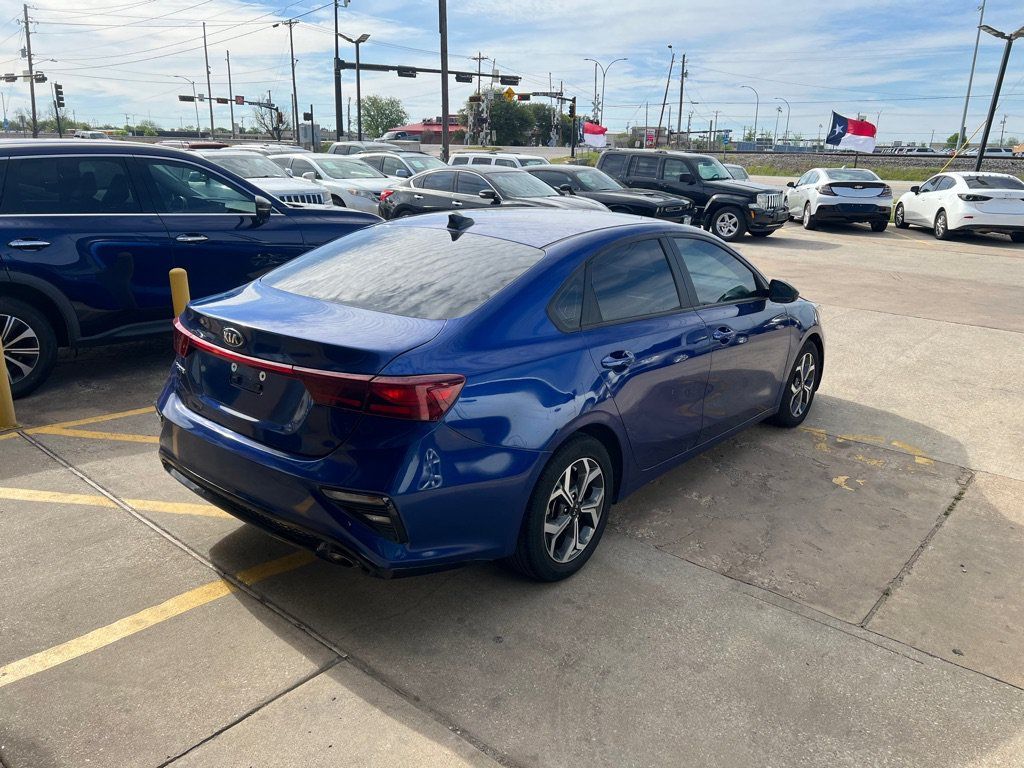 Used 2020 Kia Forte Sedan FWD image 5
