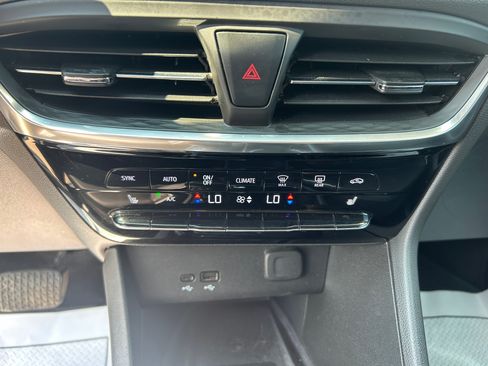 Used 2024 Buick Encore GX Avenir w/ Avenir Technology Package AWD/4WD image 22