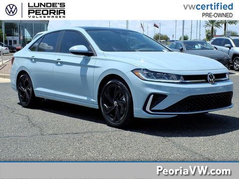 Certified 2026 Volkswagen Jetta SE w/ Black Wheel Package FWD image 1