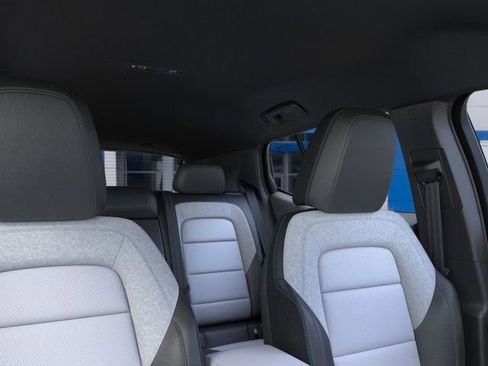 New 2026 Chevrolet Equinox EV LT image 25