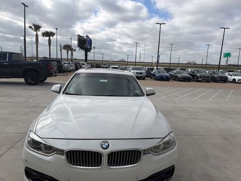 Used 2017 BMW 330i xDrive Sedan image 2