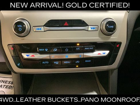 Used 2022 Ford Explorer XLT w/ Equipment Group 202A AWD/4WD image 42
