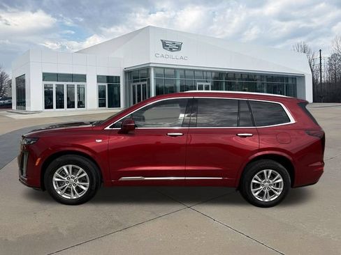 Used 2025 Cadillac XT6 Luxury AWD/4WD image 6