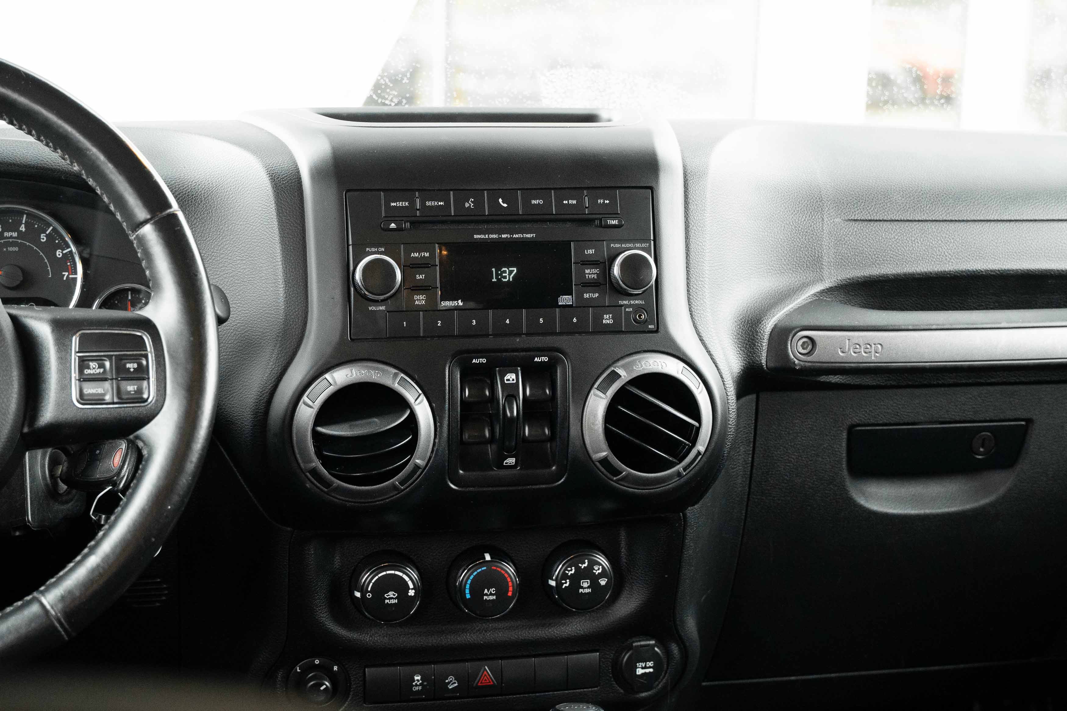 Used 2017 Jeep Wrangler Unlimited Sport w/ Quick Order Package 24S AWD/4WD image 10
