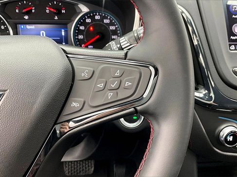 Used 2024 Chevrolet Equinox RS image 19