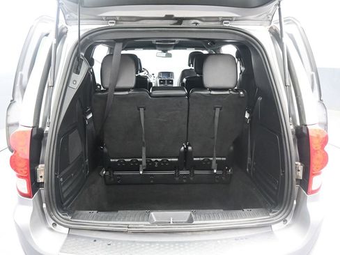 Used 2019 Dodge Grand Caravan GT image 9