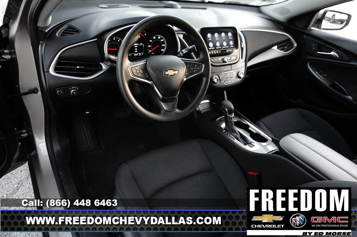 Used 2025 Chevrolet Malibu LT FWD image 6