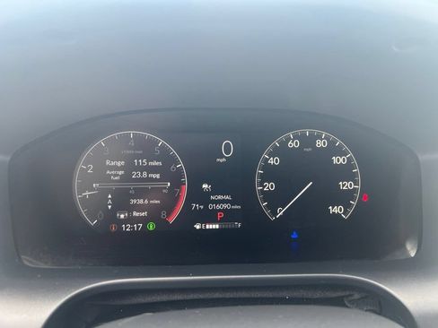 Used 2025 Honda HR-V LX image 18