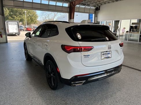 Used 2025 Buick Envision Sport Touring AWD/4WD image 6
