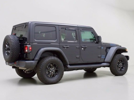 Used 2024 Jeep Wrangler Unlimited AWD/4WD image 10