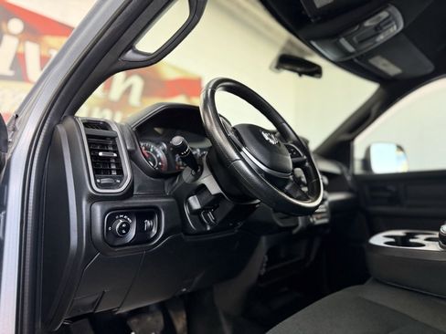 Used 2022 RAM 4500 Tradesman w/ Chrome Appearance Group image 32