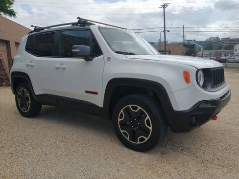 Used 2017 Jeep Renegade Trailhawk w/ Popular Equipment Group image 26