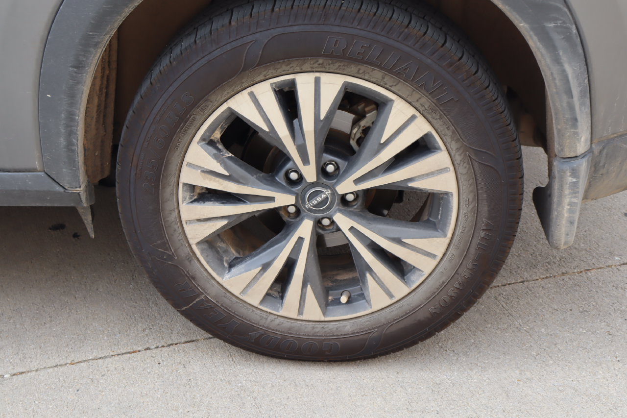 Certified 2023 Nissan Rogue SV w/ SV Premium B Package FWD image 26
