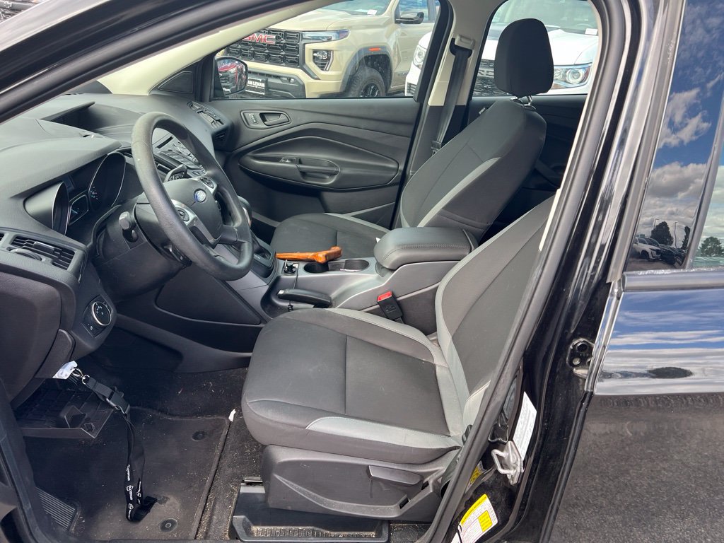 Used 2015 Ford Escape S FWD image 2