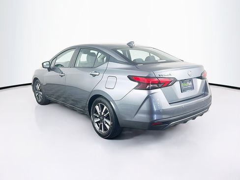Used 2025 Nissan Versa SV FWD image 5