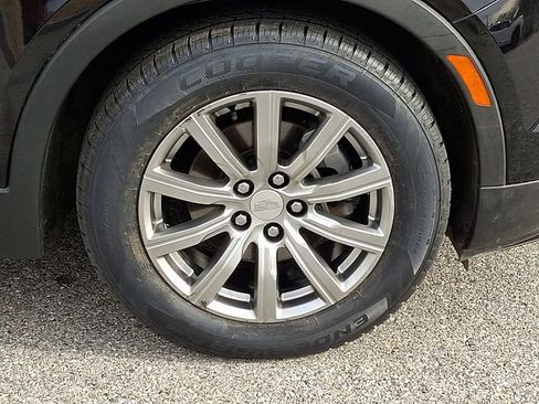 Used 2019 Cadillac XT4 Premium Luxury w/ Cold Weather Package image 8