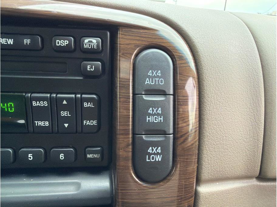 Used 2002 Ford Explorer Eddie Bauer AWD/4WD image 18