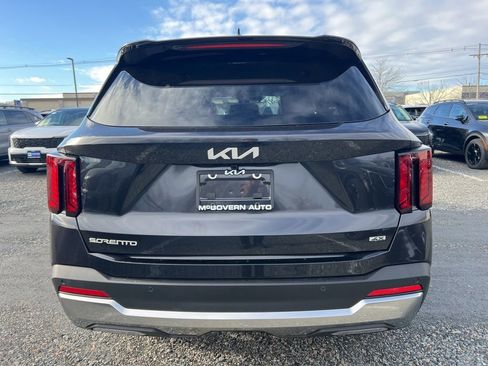 New 2026 Kia Sorento EX AWD/4WD image 3