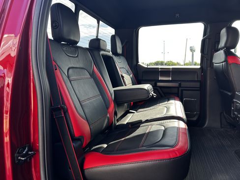 Used 2018 Ford F150 Lariat RWD image 17