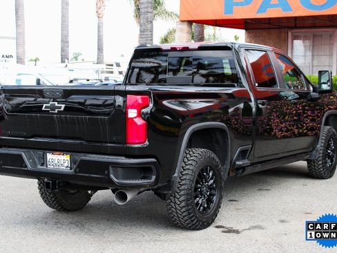 Used 2022 Chevrolet Silverado 2500 LTZ w/ LTZ Plus Package image 11