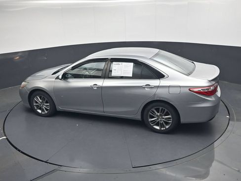 Used 2015 Toyota Camry SE FWD image 36