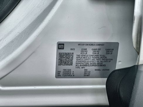 Certified 2024 Buick Encore GX Preferred w/ Comfort Package image 32