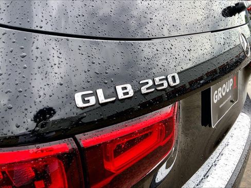 Used 2020 Mercedes-Benz GLB 250 image 30