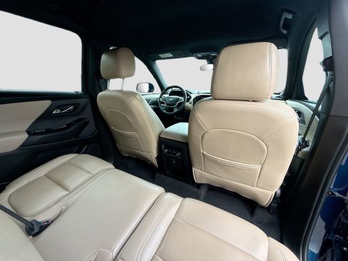 Used 2023 Chevrolet Traverse LS image 30