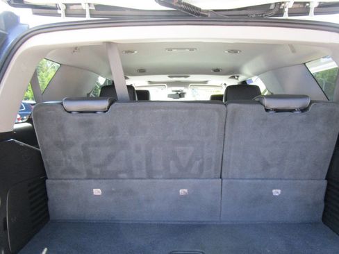 Used 2018 GMC Yukon SLT image 20