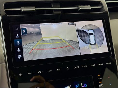 Certified 2023 Hyundai Tucson Limited FWD image 17