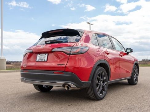 Used 2025 Honda HR-V Sport image 7