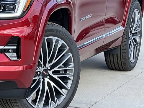 New 2026 GMC Terrain Denali w/ LPO, Floor Liner Package image 8