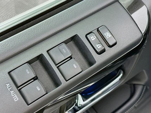 Used 2019 Toyota 4Runner Limited image 18