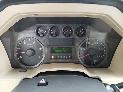 Used 2010 Ford F250 XLT AWD/4WD image 13